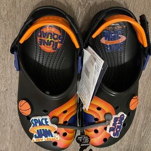 CROCS X SPACE JAM COLLAB